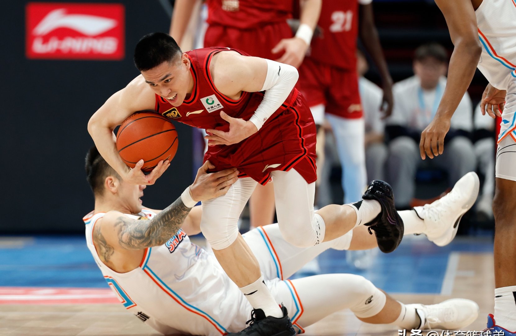 开云-关键时刻球队展现团队力量，成功逆转比分的简单介绍