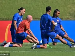 开云-荷兰队遭遇惊险！欧锦赛资格战全力以赴的简单介绍
